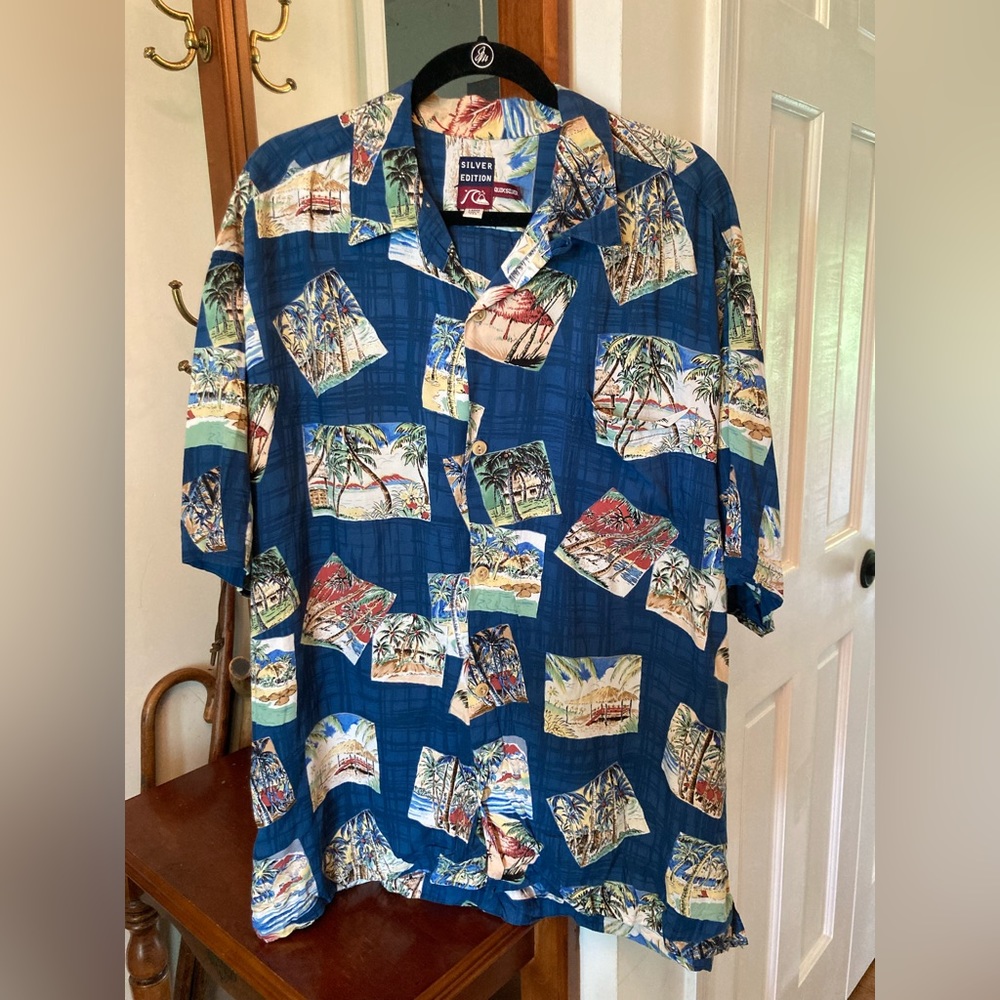 QUIKSILVER Hawaiian shirt L TIKI PARTY LUAU  Men's VACATION Camp Shirt EUC